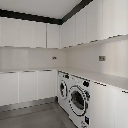 Courtyard Long Beach Penthouse شقة
