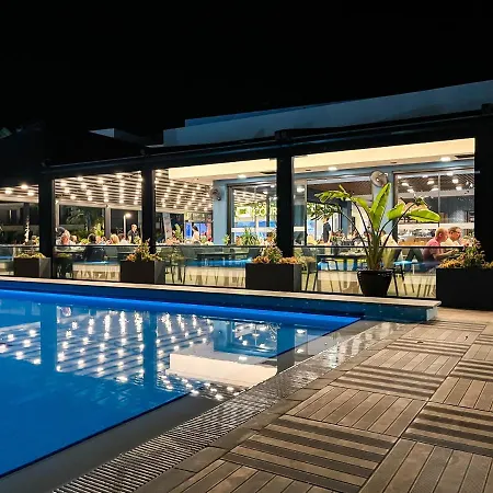 Courtyard Long Beach Penthouse * Iskele District (Northern Cyprus)
